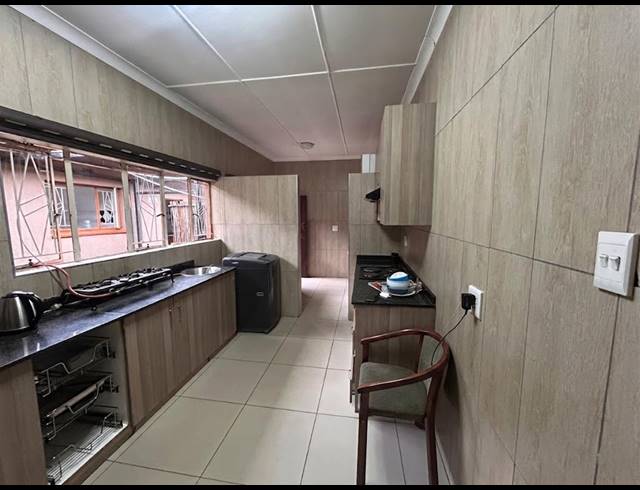 20 BEDROOM HOUSE FOR SALE IN VANDERBIJLPARK SE 7